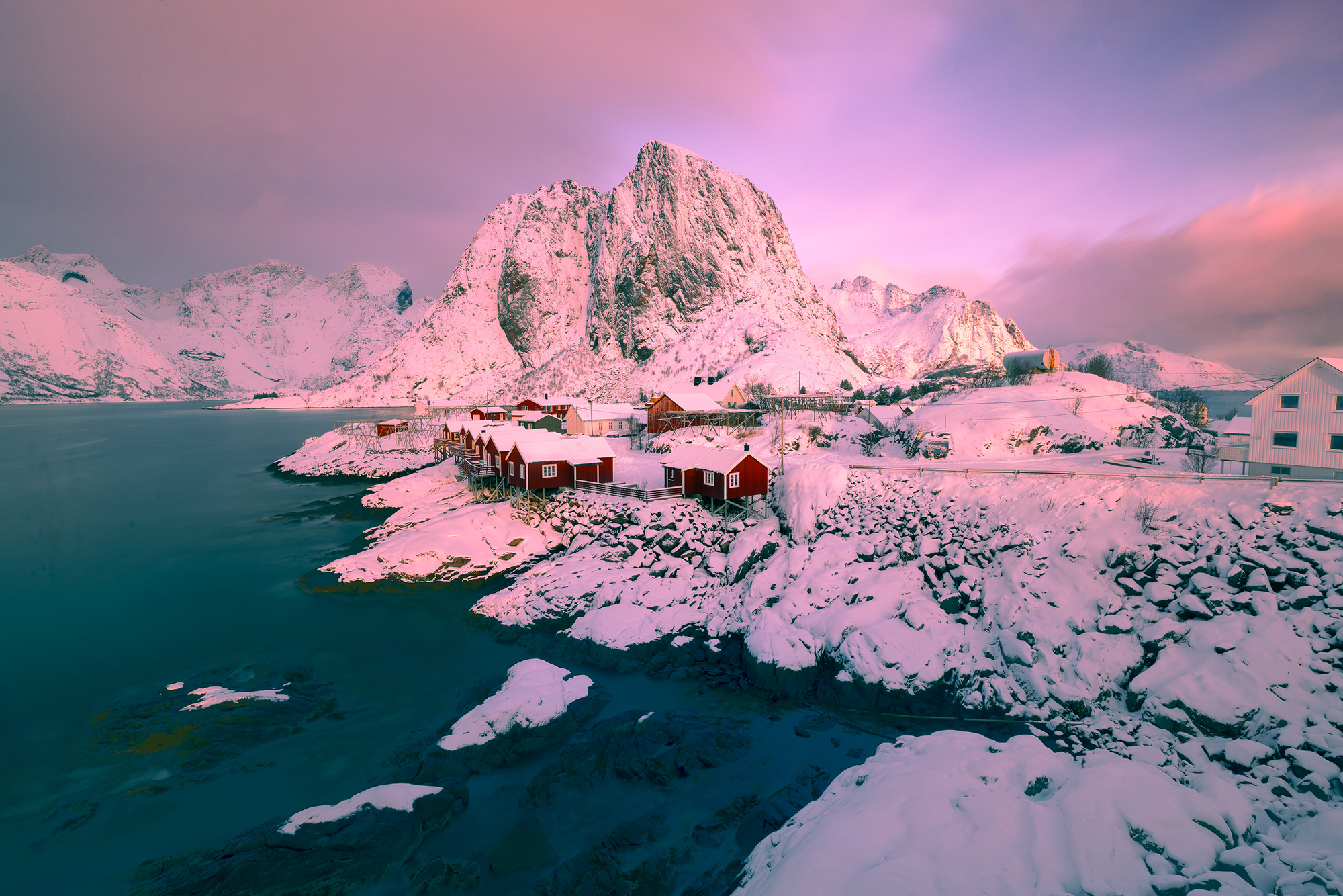 MAGICAL REINE